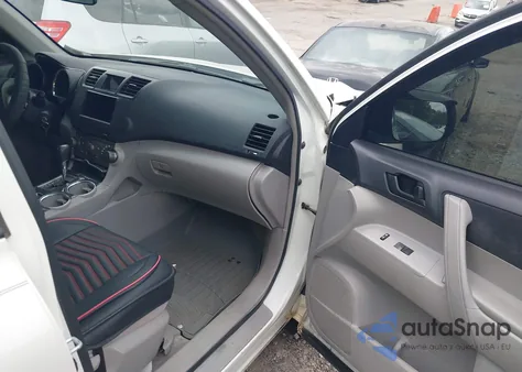 2010 Toyota Highlander Base V6 z USA, uszkodzony, nr VIN JTEZK3EH7A2098642